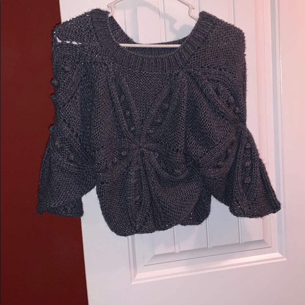 Crop top sweater